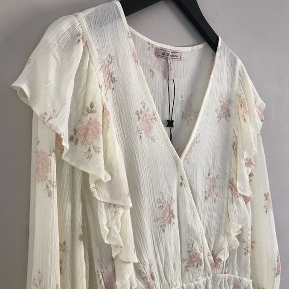 NWT BCBGeneration | Cream Floral Peplum Hem Blouse | Large - Picture 5 of 11